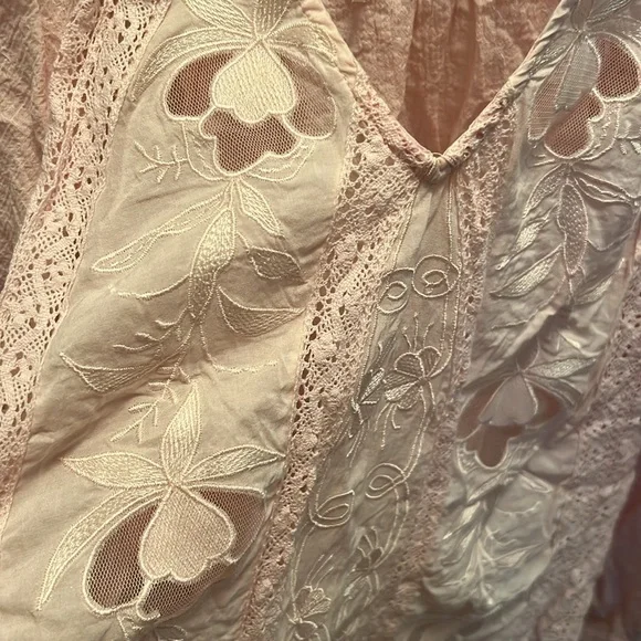 Free People Women's Sivan Lace Embroiderd Pink Blouse S Lilac Clouds - Picture 4 of 6